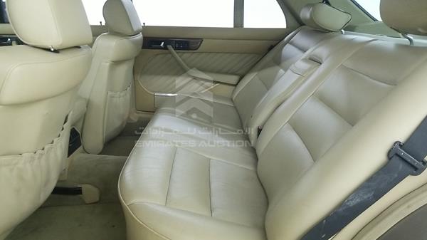 Photo 20 VIN: WDBCA39E5LA507998 - MERCEDES-BENZ S 560 