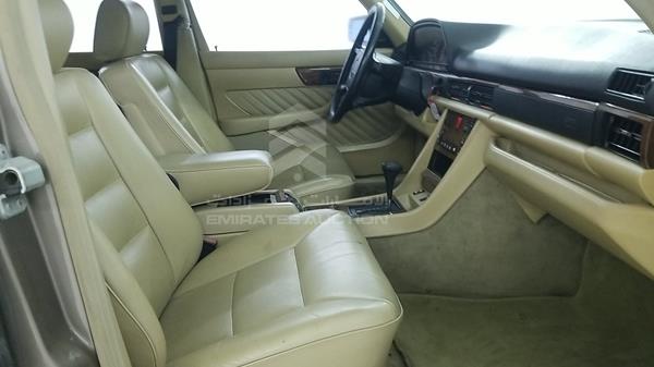 Photo 25 VIN: WDBCA39E5LA507998 - MERCEDES-BENZ S 560 