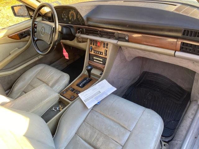 Photo 4 VIN: WDBCA45D9GA205851 - MERCEDES-BENZ 560 SEC 