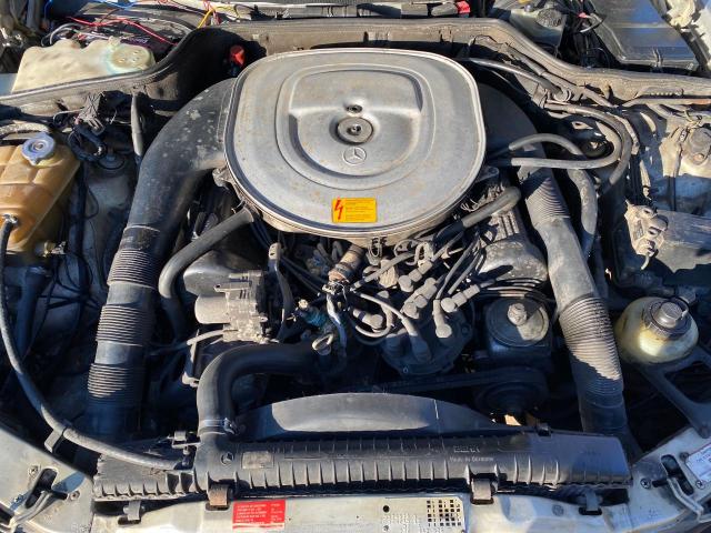 Photo 6 VIN: WDBCA45D9GA205851 - MERCEDES-BENZ 560 SEC 