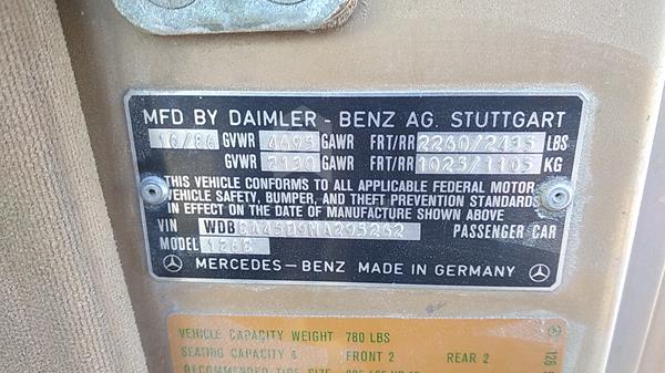 Photo 1 VIN: WDBCA45D9HA295262 - MERCEDES-BENZ SEC 560 