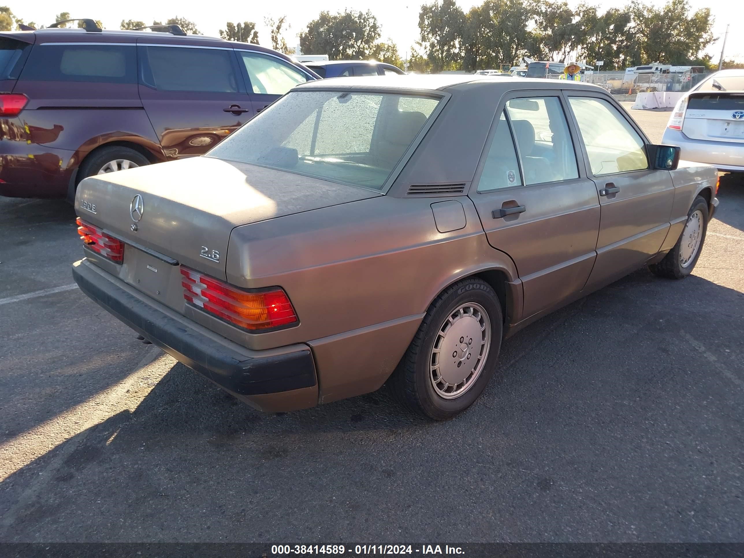 Photo 3 VIN: WDBDA29DOLF675041 - MERCEDES-BENZ NULL 