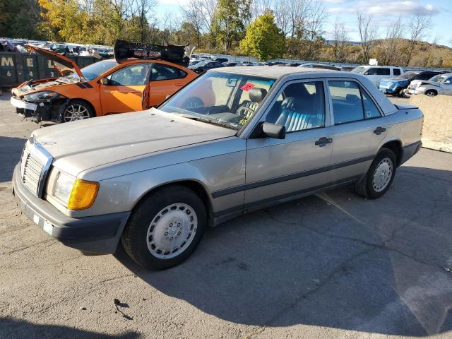 Photo 0 VIN: WDBEA26D7JA809580 - MERCEDES-BENZ 260 E 