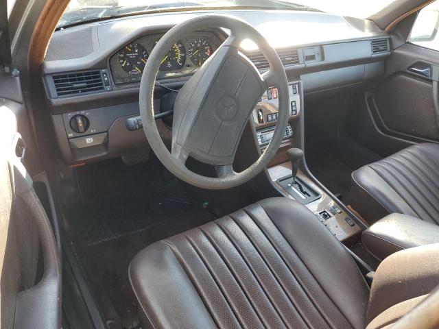 Photo 7 VIN: WDBEA26D7JA809580 - MERCEDES-BENZ 260 E 