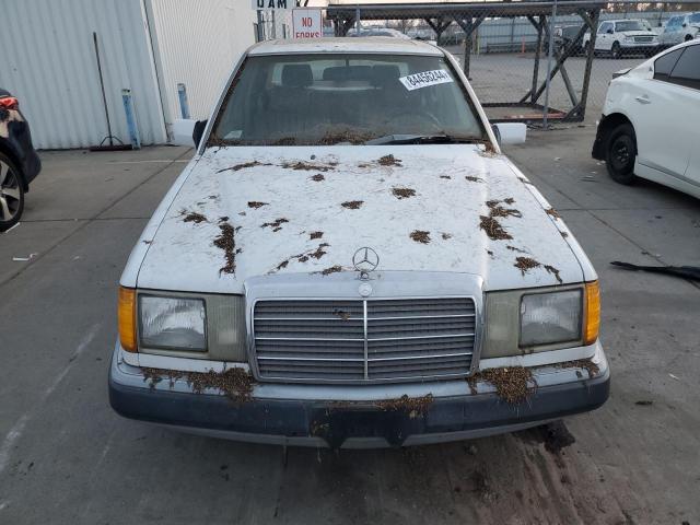 Photo 4 VIN: WDBEA26D7MB378141 - MERCEDES-BENZ 300 E 2.6 