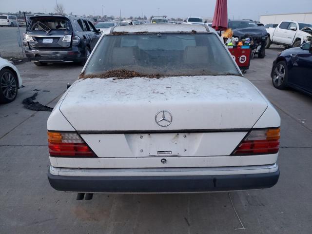 Photo 5 VIN: WDBEA26D7MB378141 - MERCEDES-BENZ 300 E 2.6 