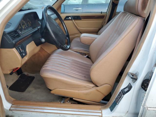 Photo 6 VIN: WDBEA26D7MB378141 - MERCEDES-BENZ 300 E 2.6 