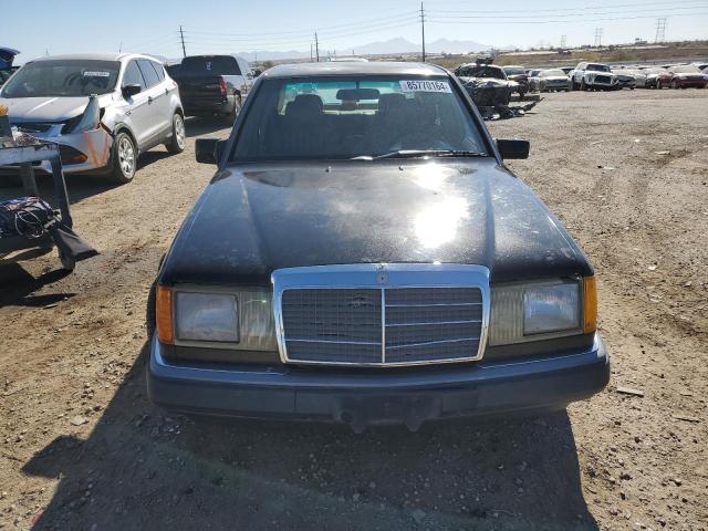 Photo 4 VIN: WDBEA26E9NB672537 - MERCEDES-BENZ 300 E 2.6 