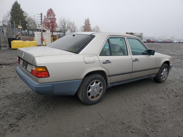 Photo 2 VIN: WDBEA30D0HA528424 - MERCEDES-BENZ 300 E 