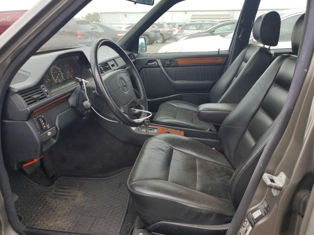 Photo 6 VIN: WDBEA30D5NB730021 - MERCEDES-BENZ 300 E 