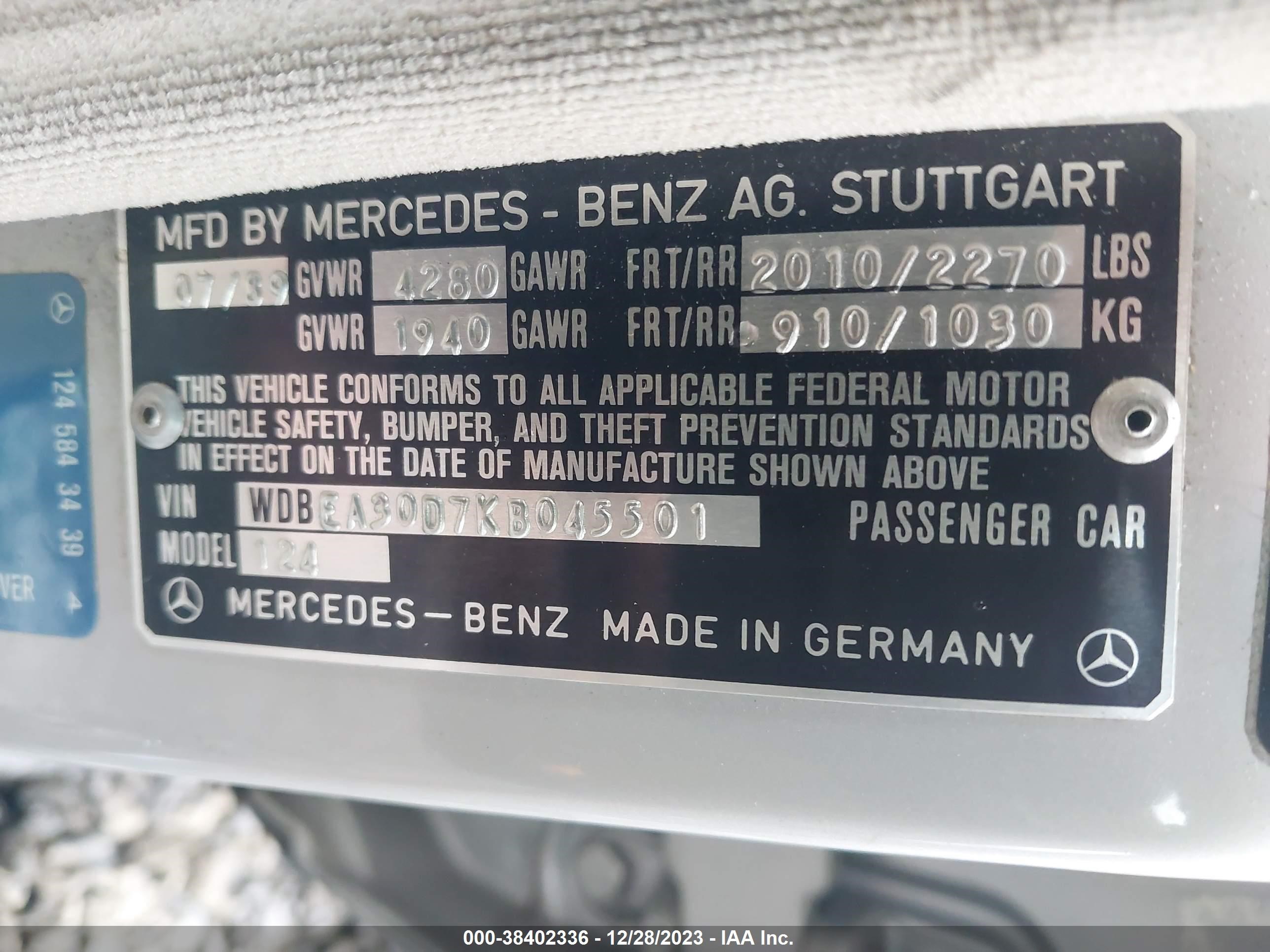 Photo 8 VIN: WDBEA30D7KB045501 - MERCEDES-BENZ NULL 