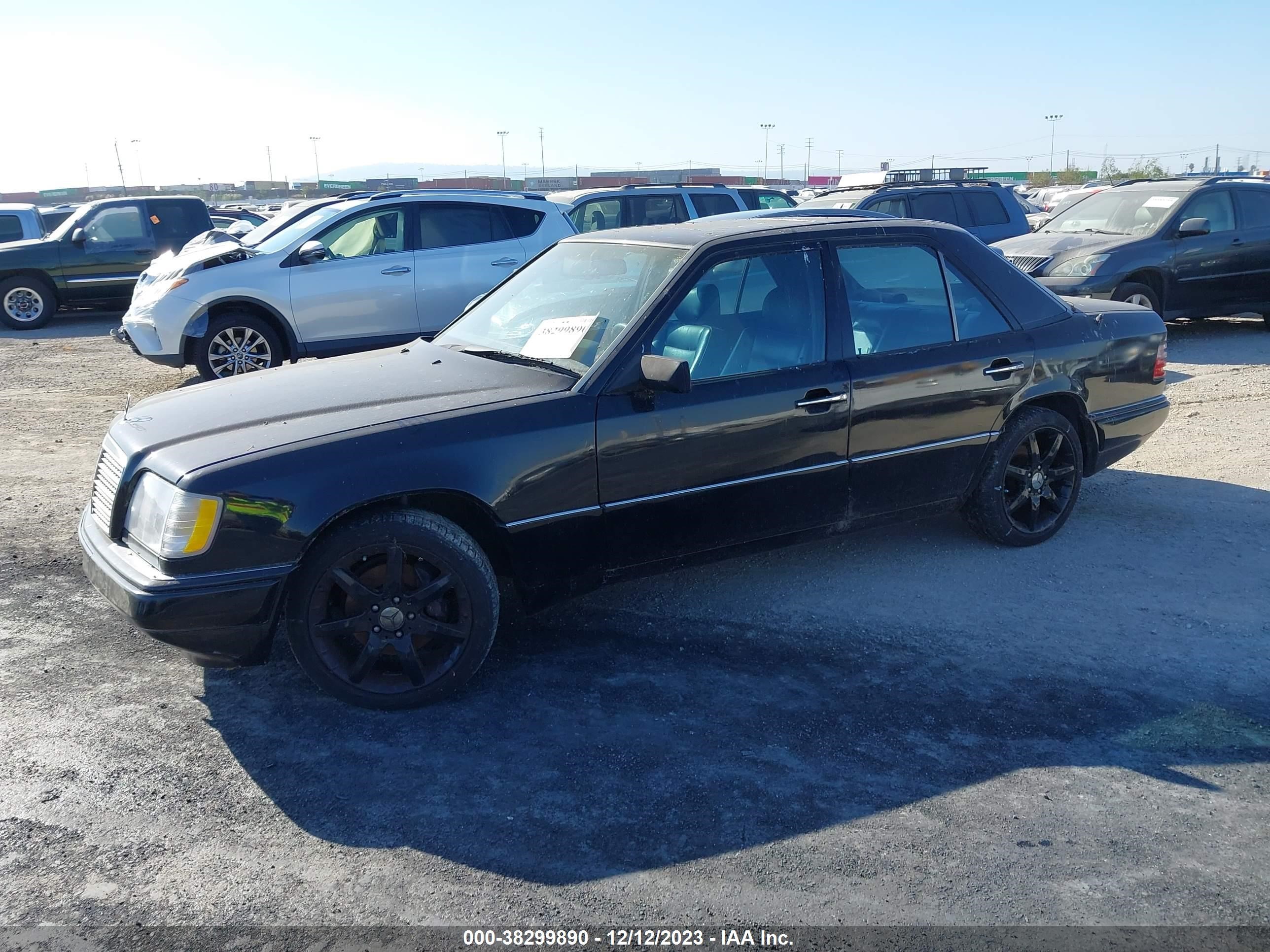 Photo 1 VIN: WDBEA32E3SC256520 - MERCEDES-BENZ E-KLASSE 