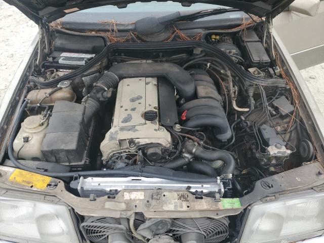 Photo 10 VIN: WDBEA32E3SC269106 - MERCEDES-BENZ E 320 BASE 