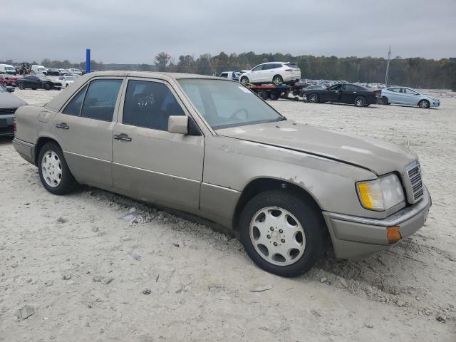 Photo 3 VIN: WDBEA32E3SC269106 - MERCEDES-BENZ E 320 BASE 