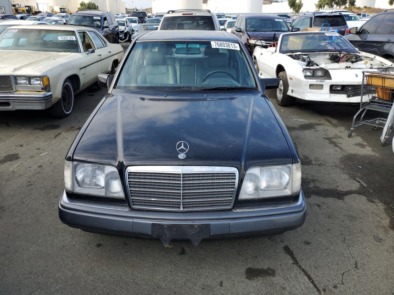 Photo 4 VIN: WDBEA32E4RC121024 - MERCEDES-BENZ E-KLASSE 