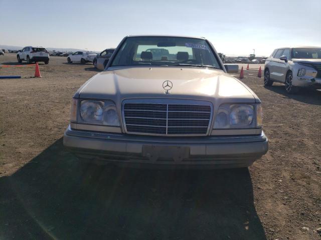 Photo 4 VIN: WDBEA32E8SC212108 - MERCEDES-BENZ E 320 BASE 