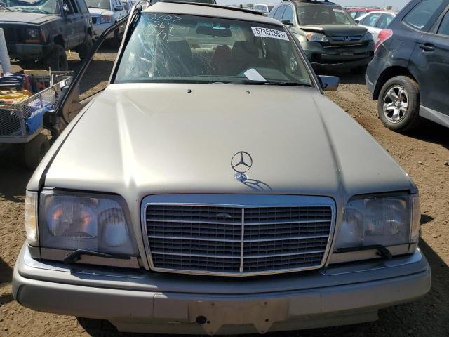 Photo 4 VIN: WDBEA32EXSC272424 - MERCEDES-BENZ E-CLASS 