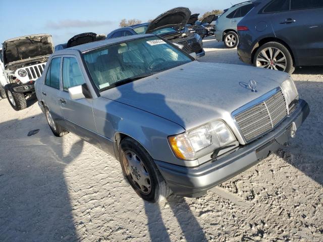 Photo 3 VIN: WDBEA34E7RC127977 - MERCEDES-BENZ E 420 