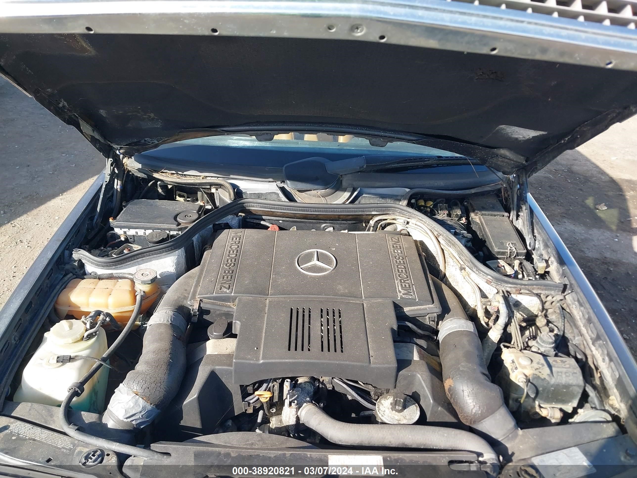 Photo 9 VIN: WDBEA34E8NB746622 - MERCEDES-BENZ NULL 