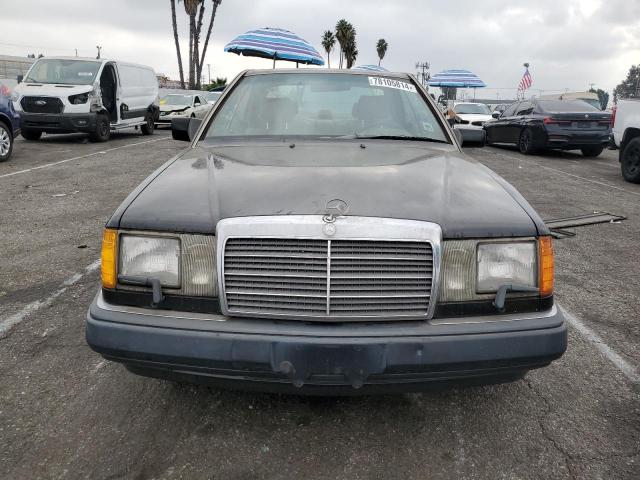 Photo 4 VIN: WDBEA51D1LB244717 - MERCEDES-BENZ 300 CE 