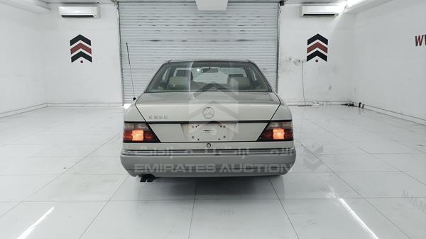 Photo 6 VIN: WDBEA52E8RC014828 - MERCEDES-BENZ E 320 