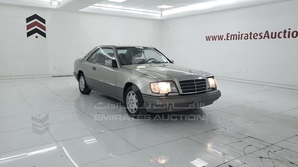 Photo 8 VIN: WDBEA52E8RC014828 - MERCEDES-BENZ E 320 