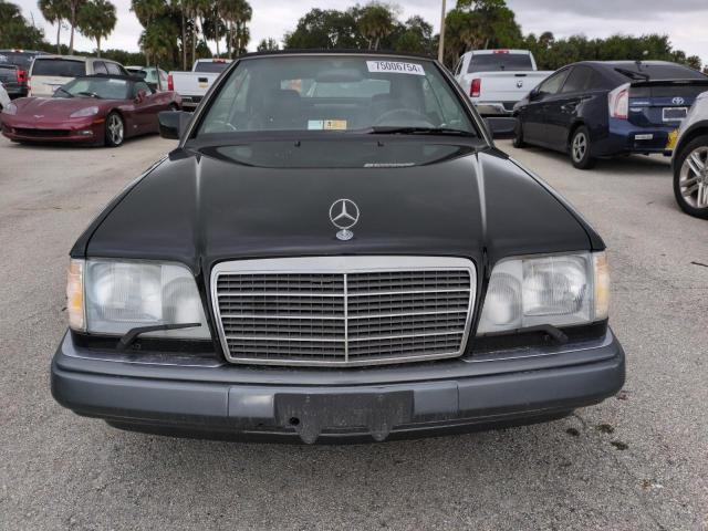 Photo 4 VIN: WDBEA66EXSC281846 - MERCEDES-BENZ E 320 