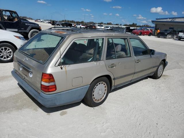 Photo 2 VIN: WDBEA90D9KF120422 - MERCEDES-BENZ 300 TE 