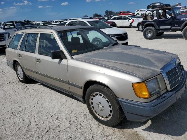 Photo 3 VIN: WDBEA90D9KF120422 - MERCEDES-BENZ 300 TE 