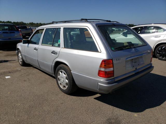 Photo 1 VIN: WDBEA92E6RF289409 - MERCEDES-BENZ E 320 