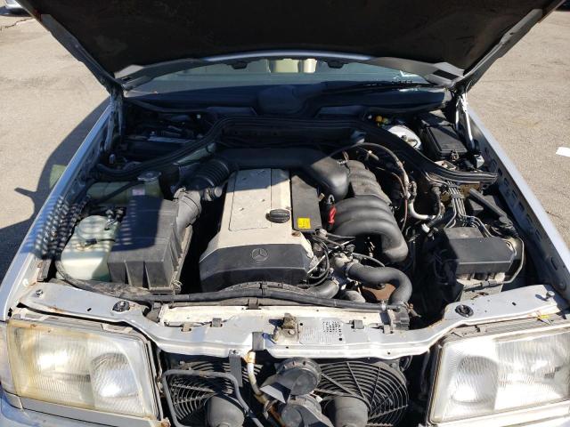 Photo 10 VIN: WDBEA92E6RF289409 - MERCEDES-BENZ E 320 