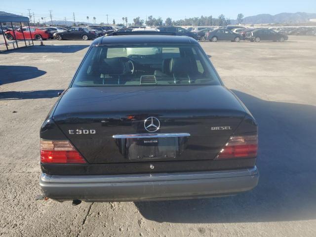 Photo 5 VIN: WDBEB31E0SC164733 - MERCEDES-BENZ E-CLASS 