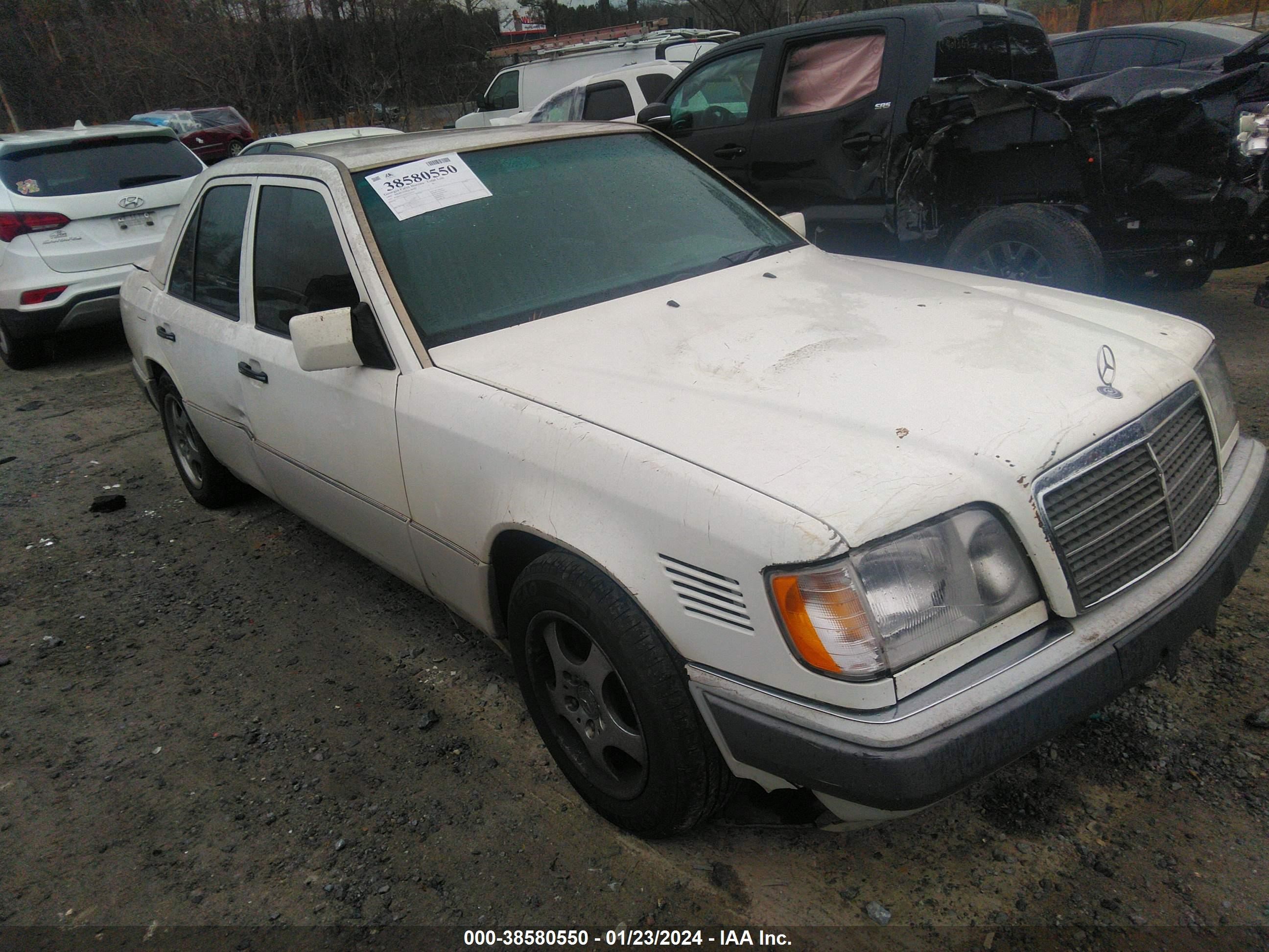 Photo 0 VIN: WDBEB31E2SC242526 - MERCEDES-BENZ E-KLASSE 