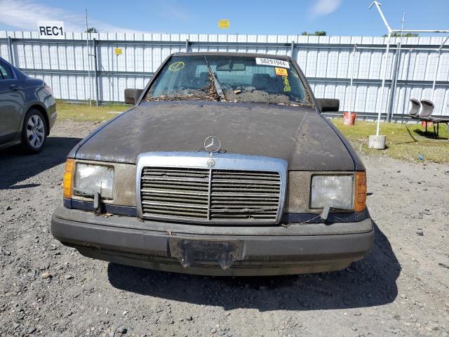 Photo 4 VIN: WDBEB33D6HA304714 - MERCEDES-BENZ 300-CLASS 