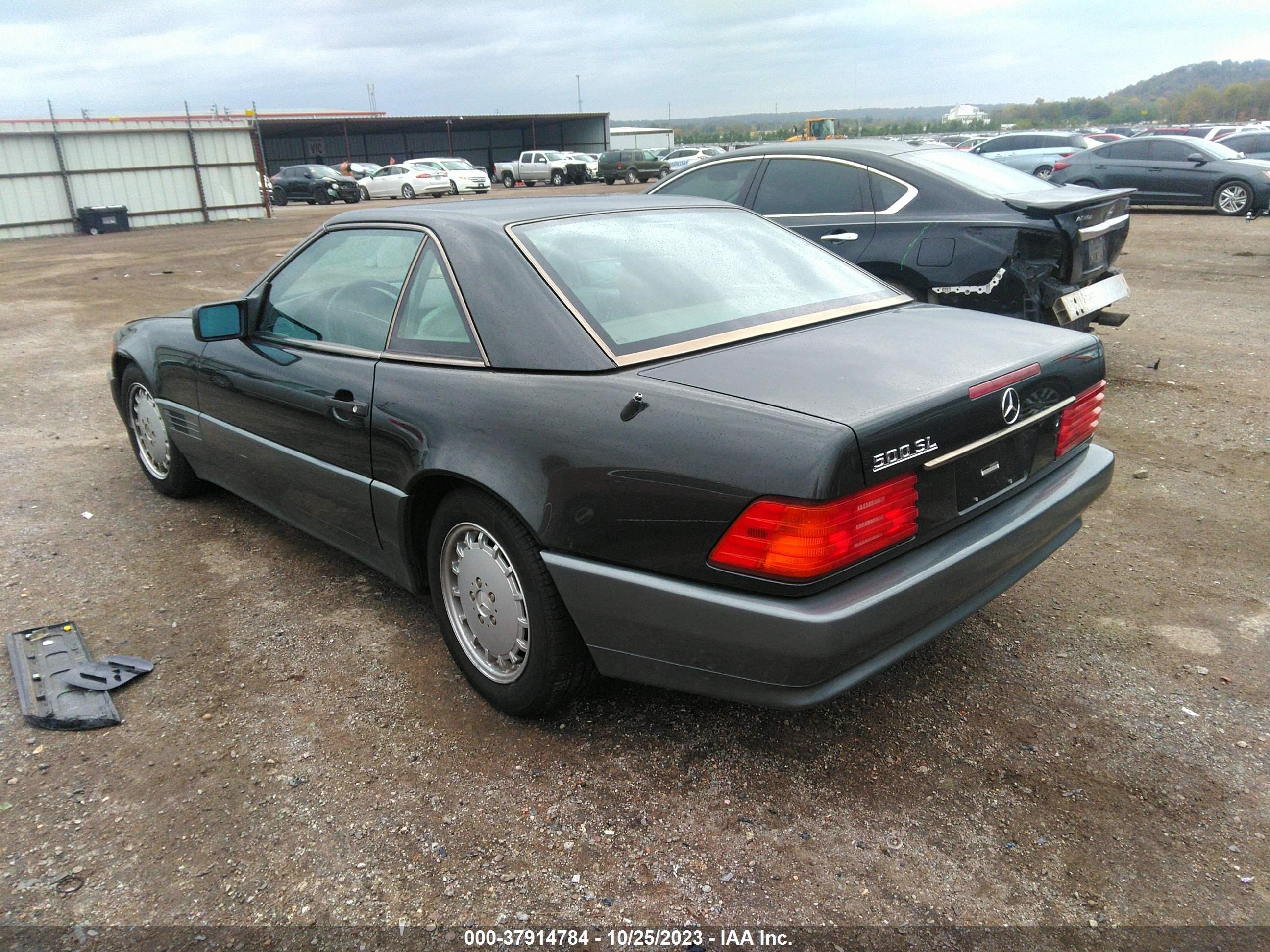 Photo 2 VIN: WDBFA66E0NF039395 - MERCEDES-BENZ NULL 