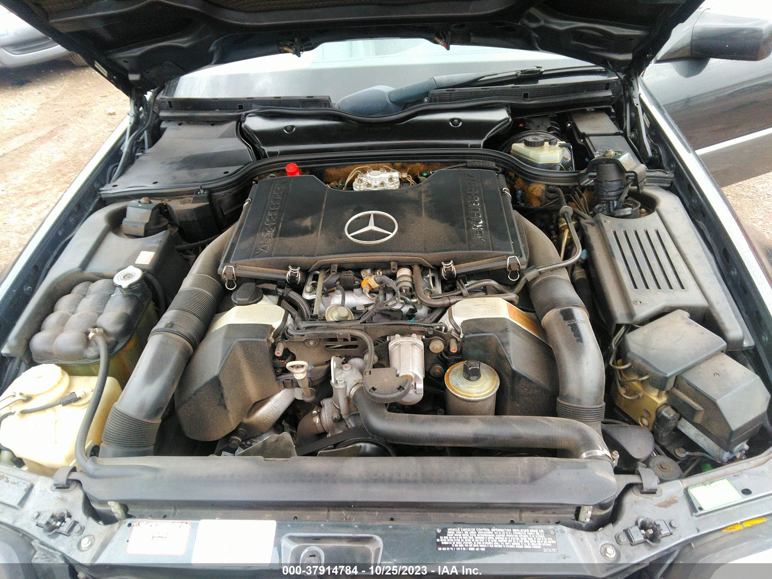 Photo 9 VIN: WDBFA66E0NF039395 - MERCEDES-BENZ NULL 