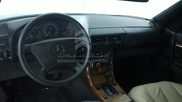 Photo 14 VIN: WDBFA66E8NF053741 - MERCEDES-BENZ SL 500 