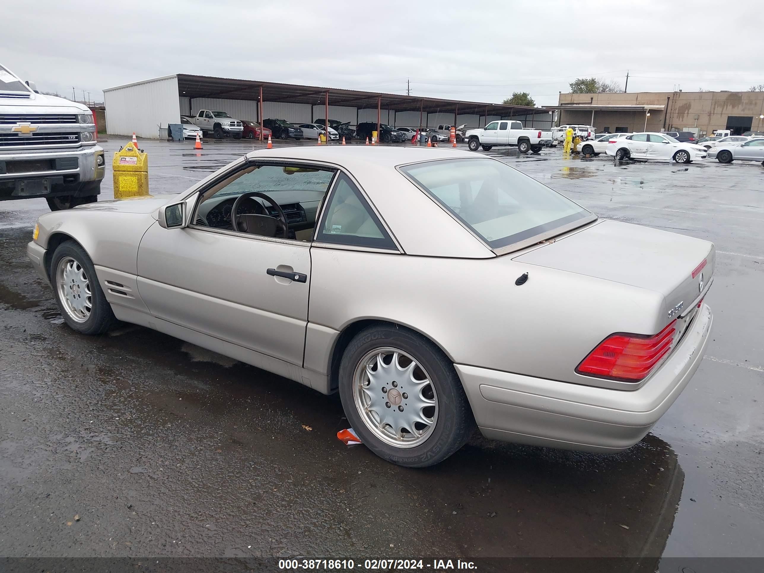 Photo 2 VIN: WDBFA67F2VF140333 - MERCEDES-BENZ SL-KLASSE 