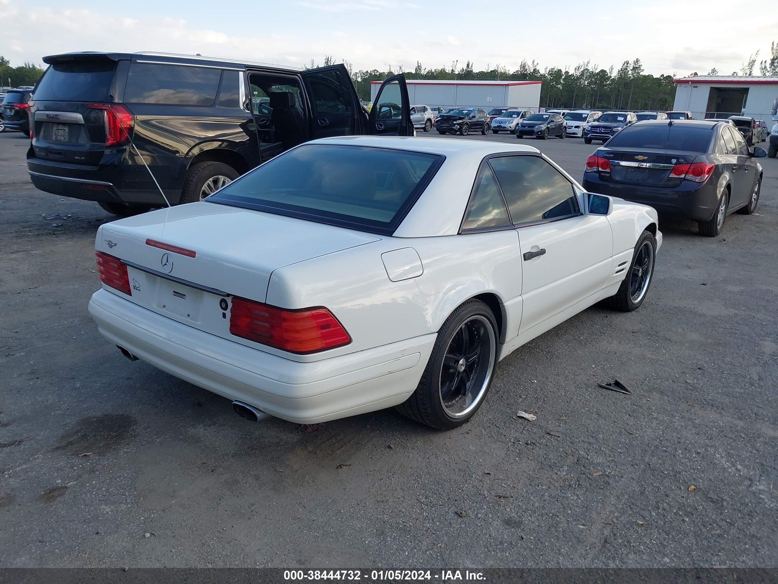 Photo 3 VIN: WDBFA67F9VF143228 - MERCEDES-BENZ SL-KLASSE 