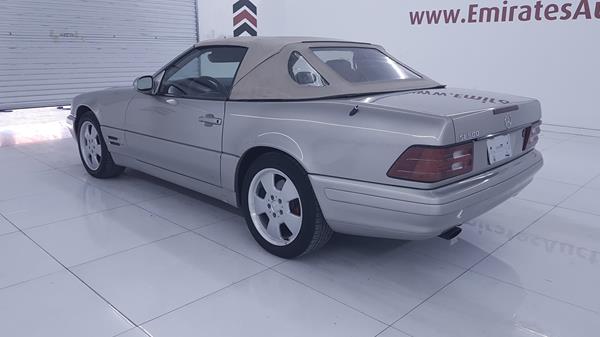 Photo 9 VIN: WDBFA68F7XF173913 - MERCEDES-BENZ SL 500 