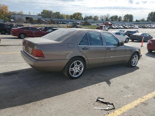 Photo 2 VIN: WDBGA42E9NA026639 - MERCEDES-BENZ 400 SE 