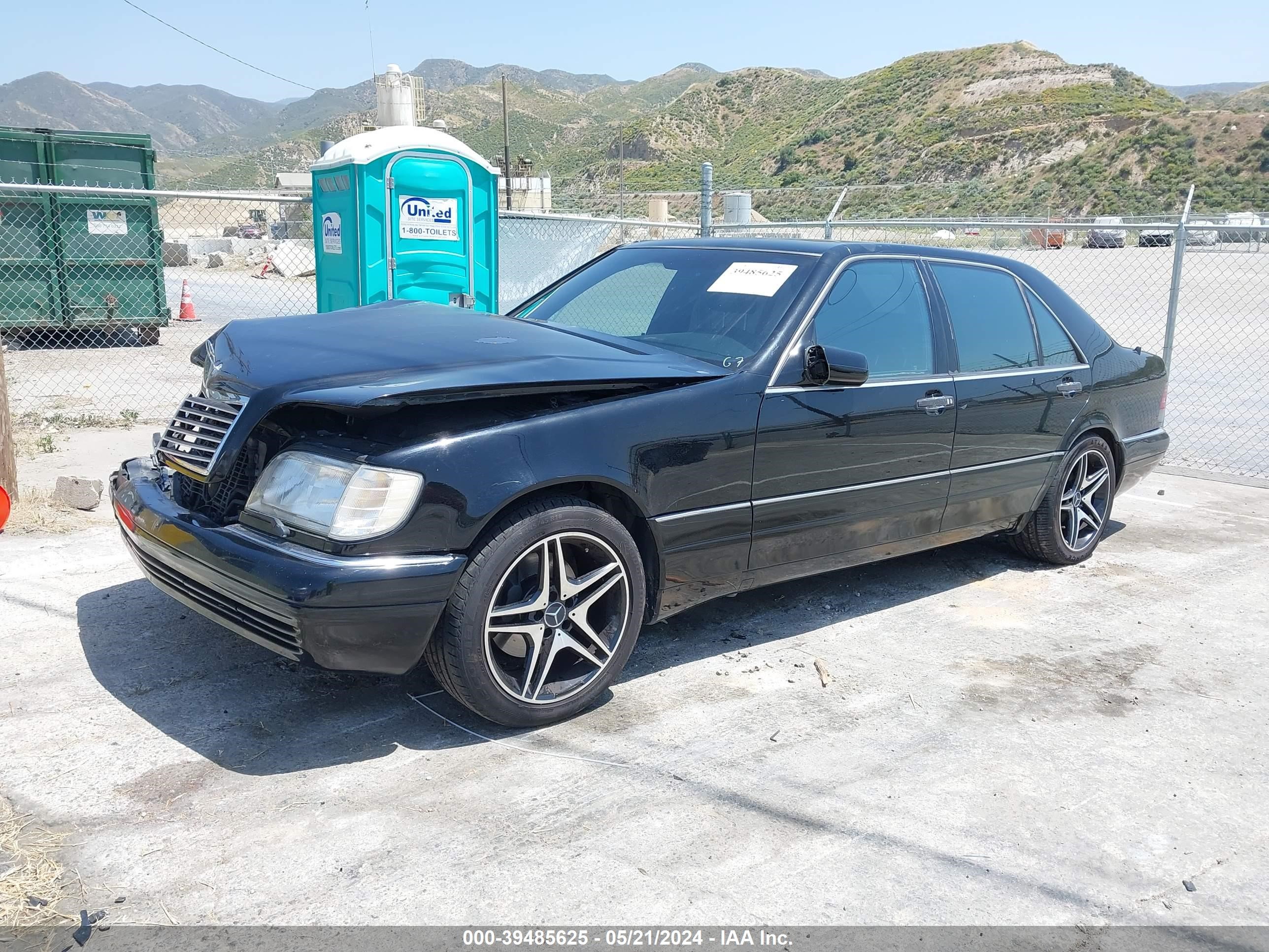 Photo 1 VIN: WDBGA43G6XA422711 - MERCEDES-BENZ NULL 