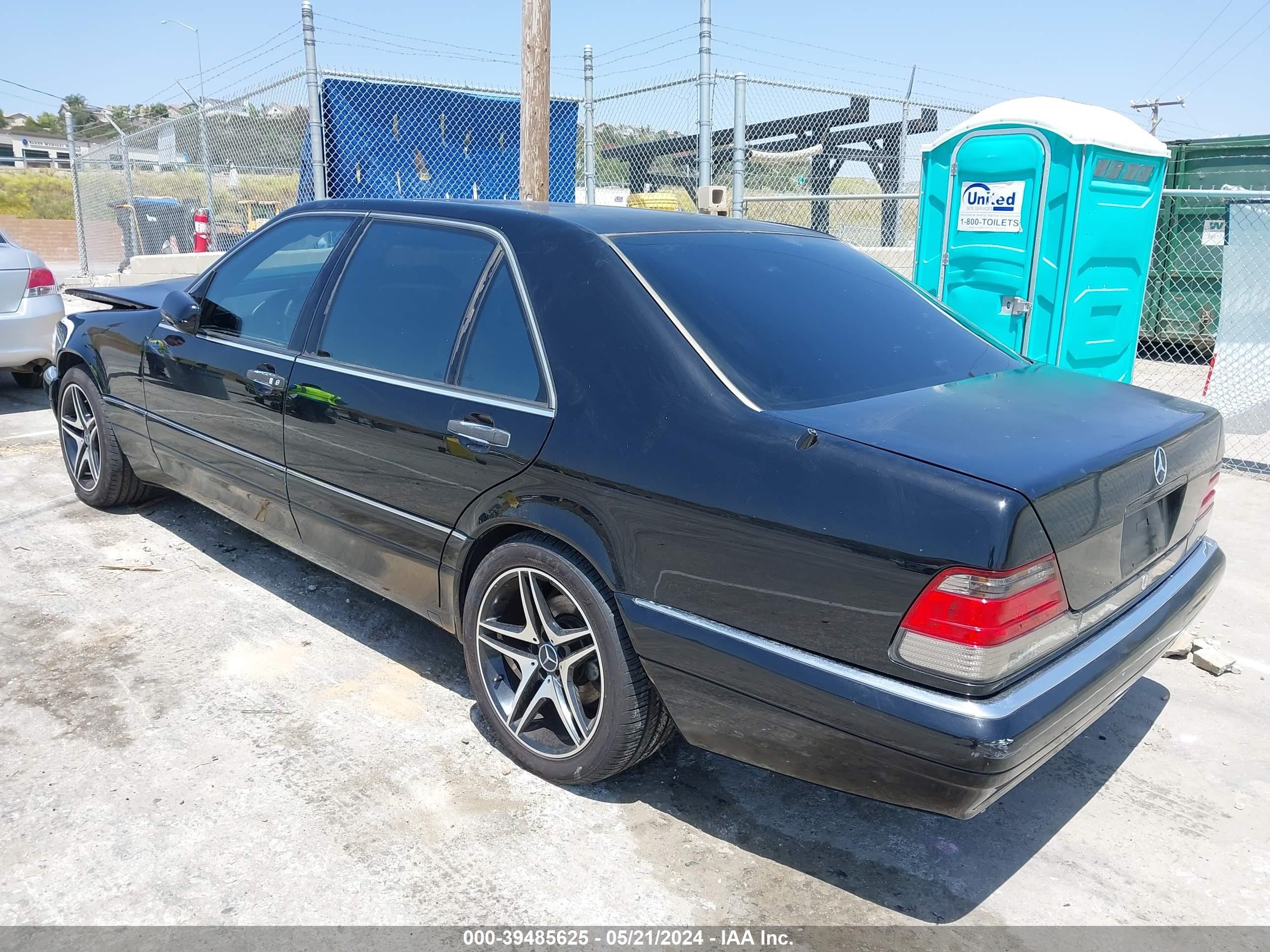 Photo 2 VIN: WDBGA43G6XA422711 - MERCEDES-BENZ NULL 