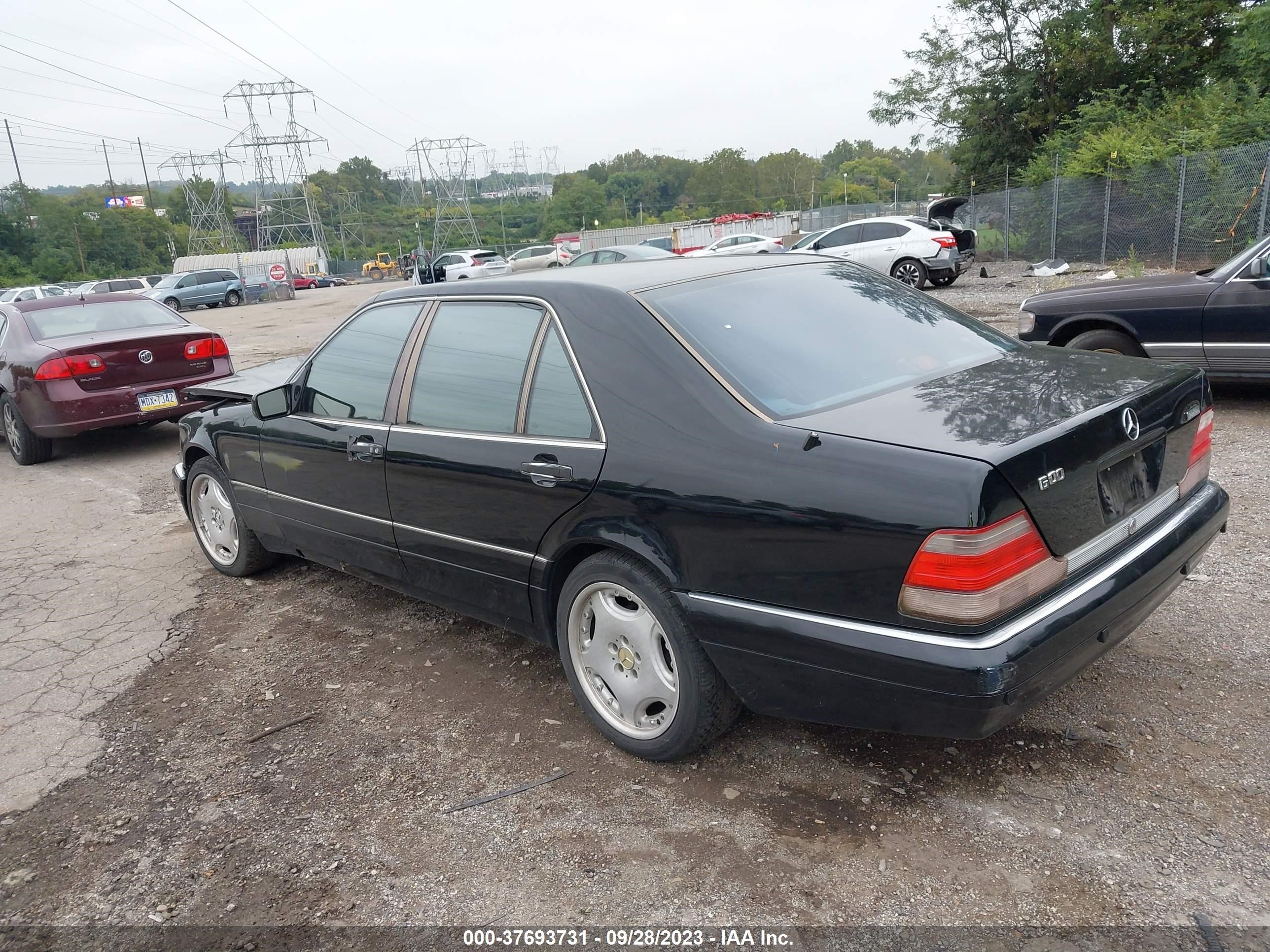 Photo 2 VIN: WDBGA51G3WA387911 - MERCEDES-BENZ S-KLASSE 