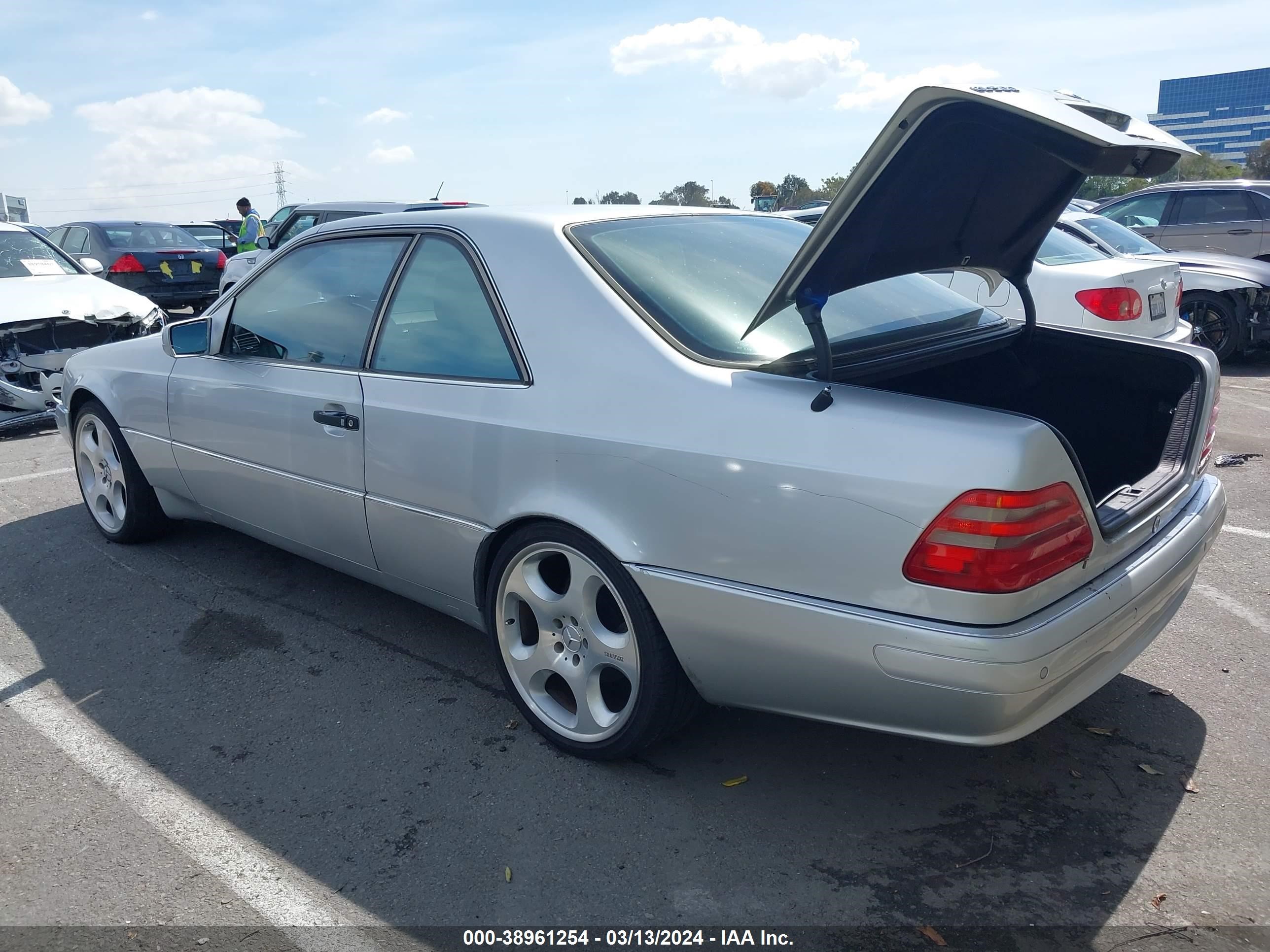 Photo 2 VIN: WDBGA70G1XA426803 - MERCEDES-BENZ ALL 