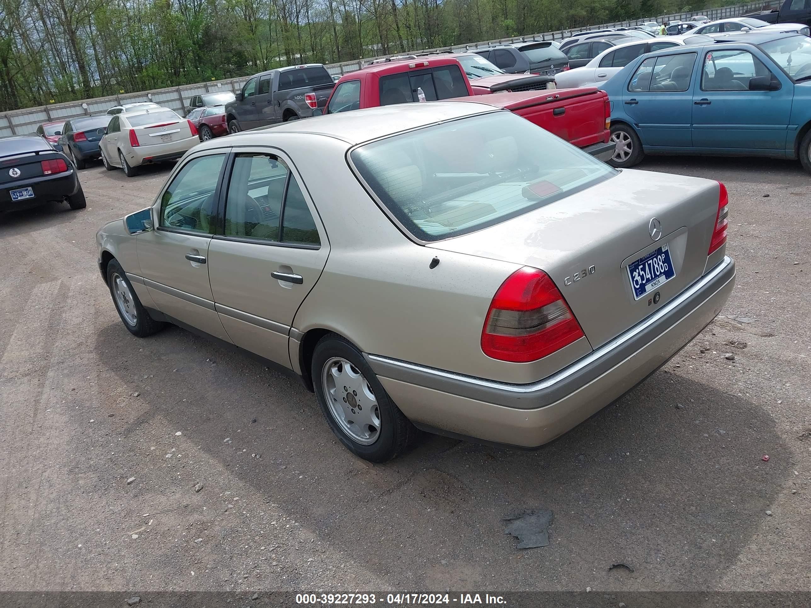 Photo 2 VIN: WDBHA23E9VF588048 - MERCEDES-BENZ NULL 