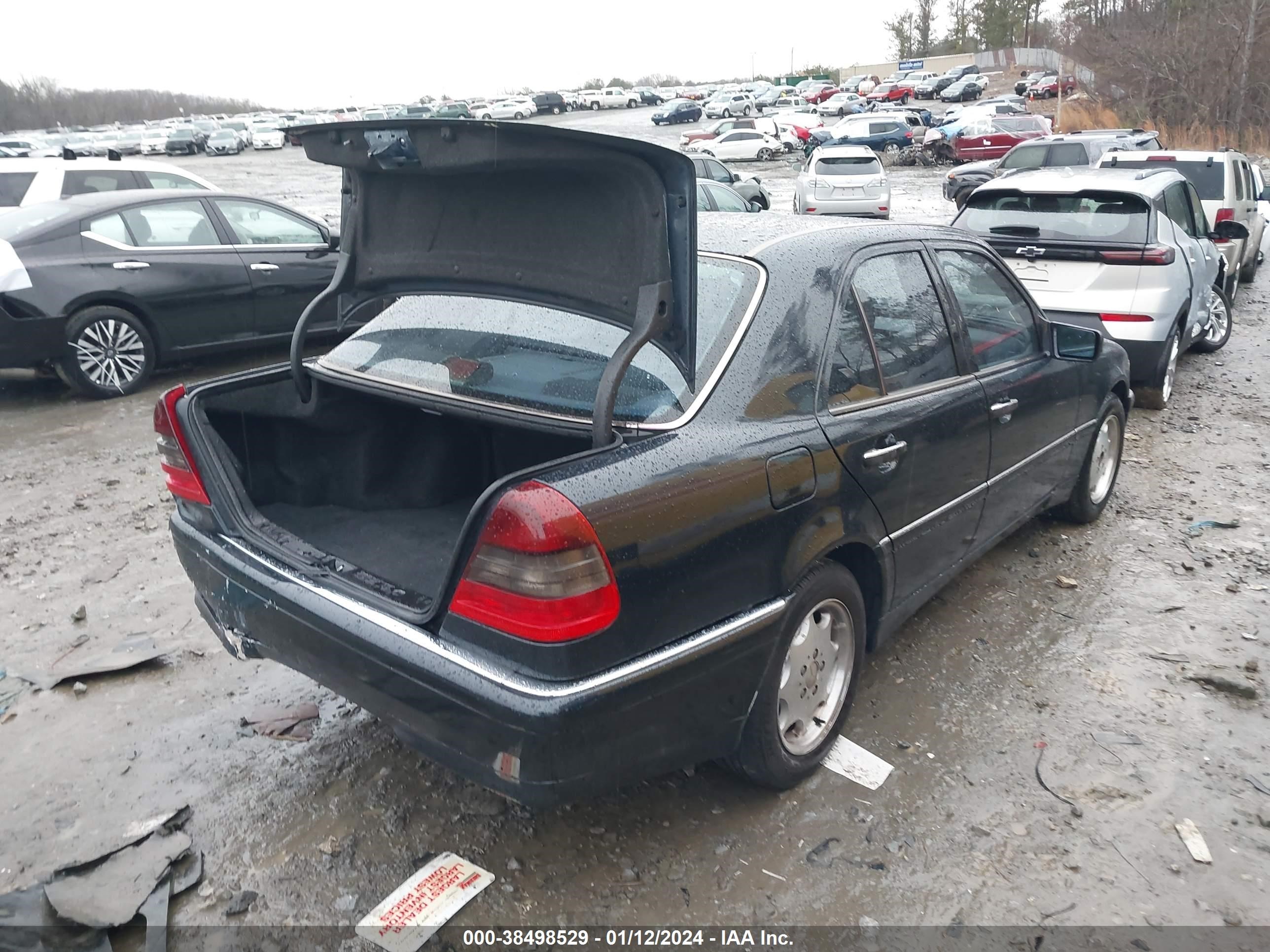 Photo 3 VIN: WDBHA23G1WA577092 - MERCEDES-BENZ C-KLASSE 