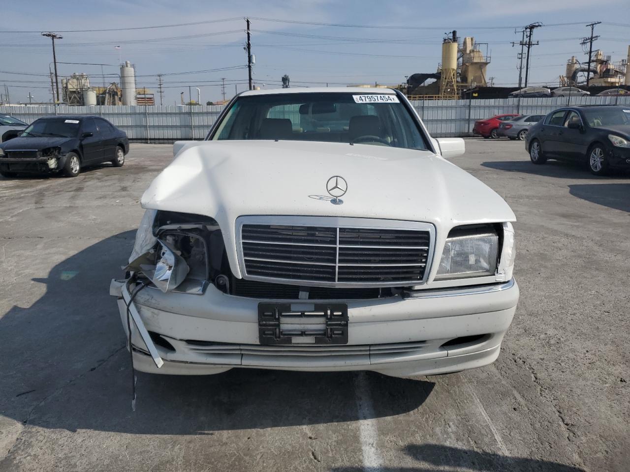 Photo 4 VIN: WDBHA23G2WA649983 - MERCEDES-BENZ C-KLASSE 