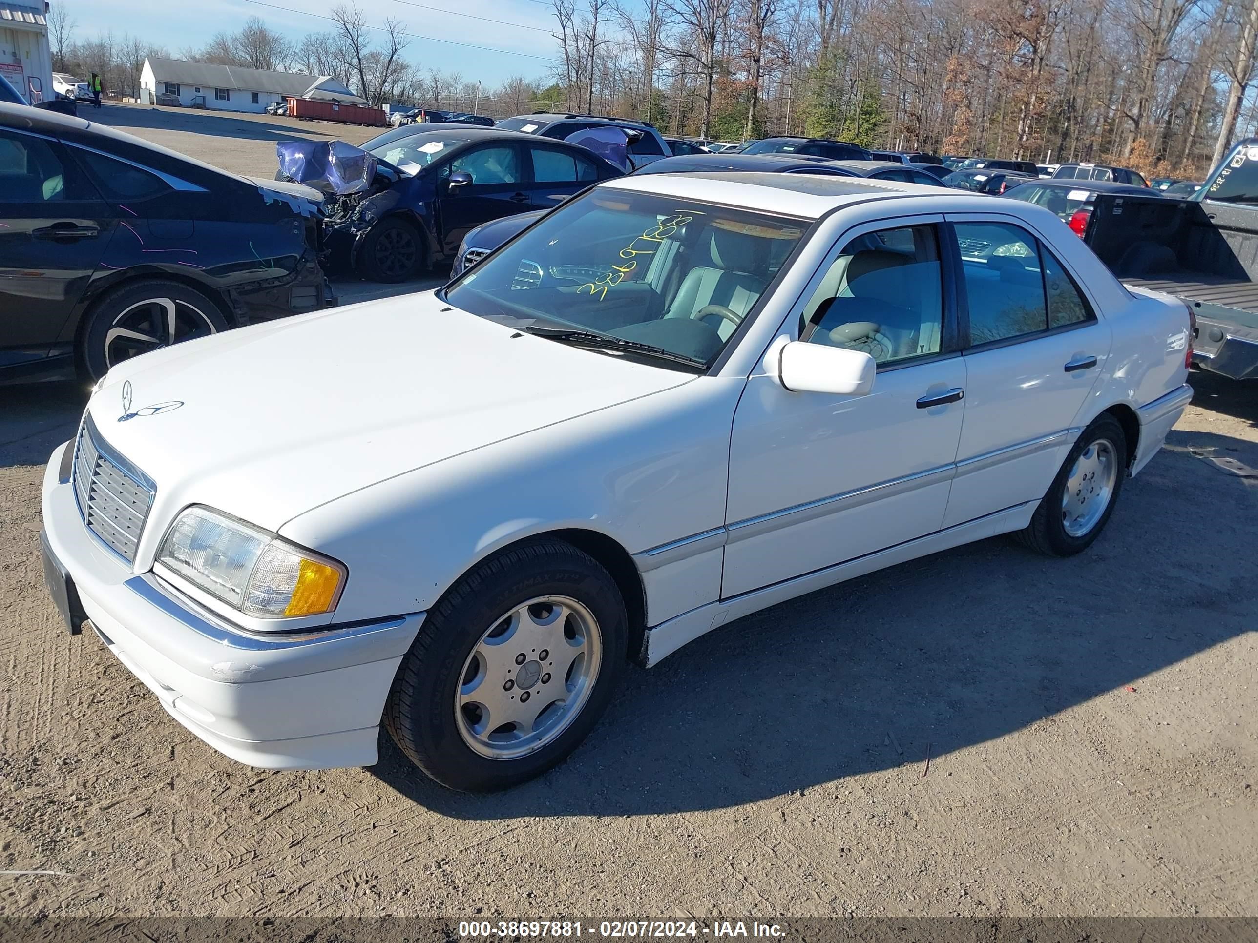 Photo 1 VIN: WDBHA24G2XA759593 - MERCEDES-BENZ C-KLASSE 