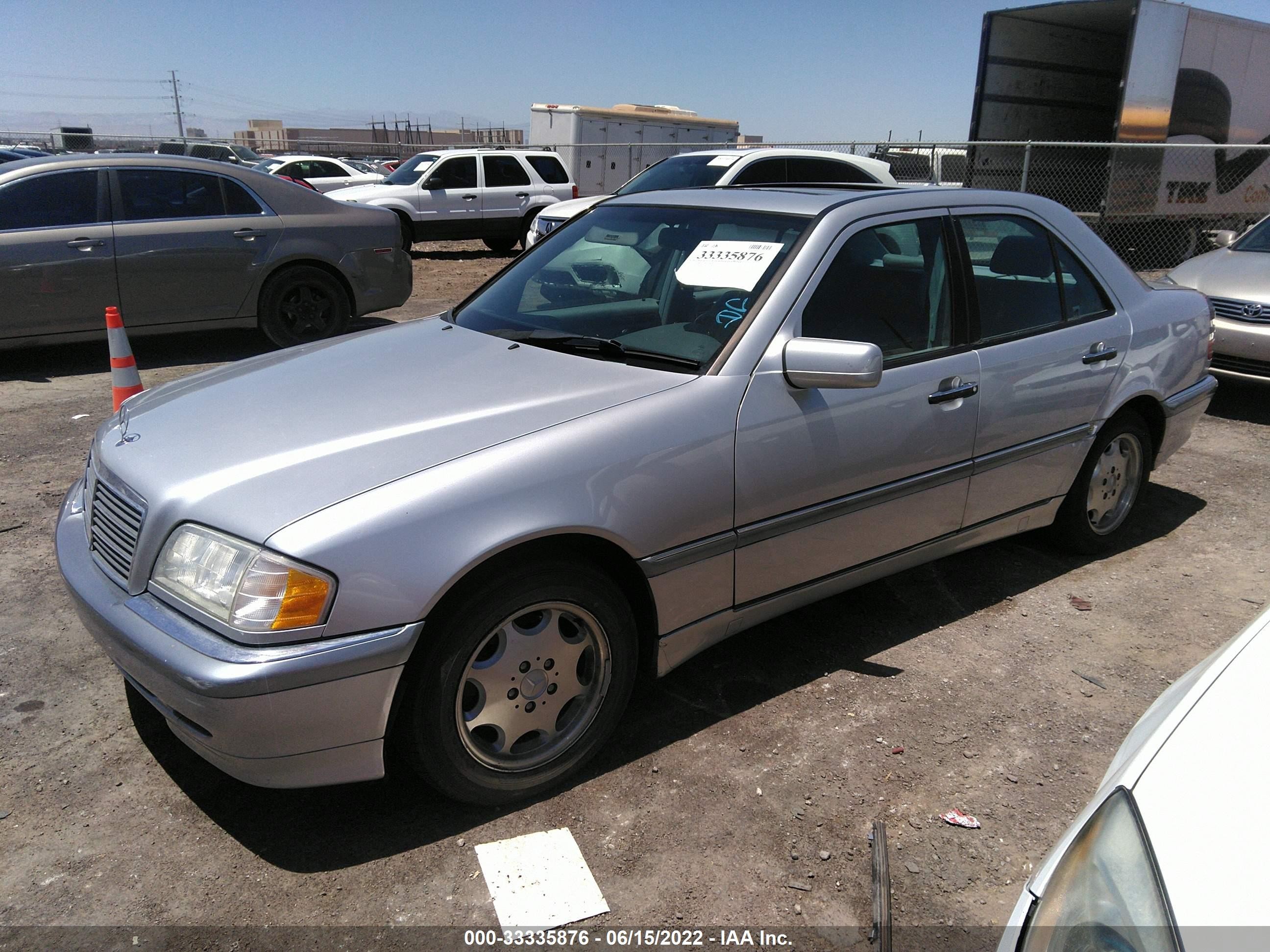 Photo 1 VIN: WDBHA24G2YA846234 - MERCEDES-BENZ C-KLASSE 